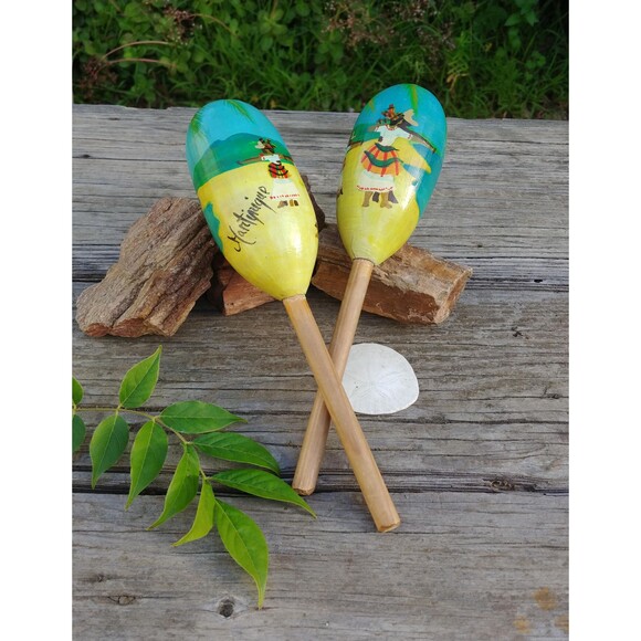 Vintage Handcrafted Gourd Maracas From Martinique - Picture 1 of 10